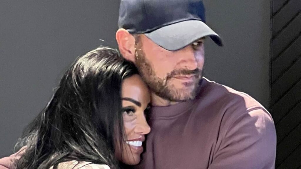 Katie Price leaps into Lee Andrews’ arms as he is released after a month locked up in a notorious Dubai prison