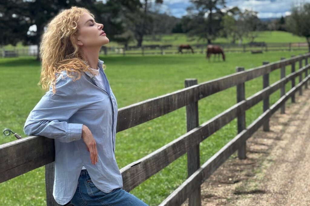Nicole Kidman shows off her natural curly hair on Instagram
