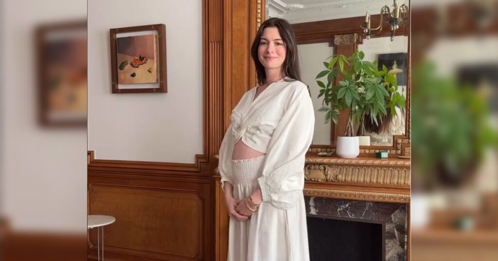 Anne Hathaway expecting third child, shows off baby bump, Entertainment News