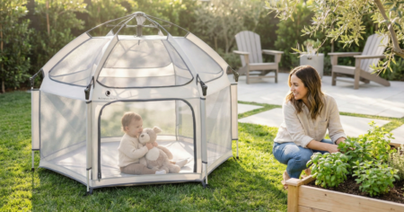 Parents Are Calling This the ‘No-Stress’ Playpen — And It Pops Open in One Second