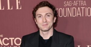 Spy Kids’ Daryl Sabara Mourns Death of His Estranged Father: ‘He Did the Best He Could’