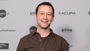 Joseph Gordon-Levitt, Sophia Bush Defend Ties to Peter Thiel’s Secretive Dialog Group