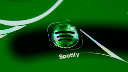 The Disco Ball Is No More! Spotify Reverts Back to Old App Icon