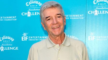Tom Dreesen, Stand-Up Comic and Sinatra’s Opening Act, Dies at 87
