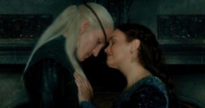 ‘House of the Dragon’ Stars Break Down Season 3 Premiere Incest Scene: ‘Makes You Want to Throw Up’