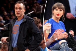 Hank Azaria bashes Taylor Swift, name-drops A-listers rejected from Knicks celebrity row