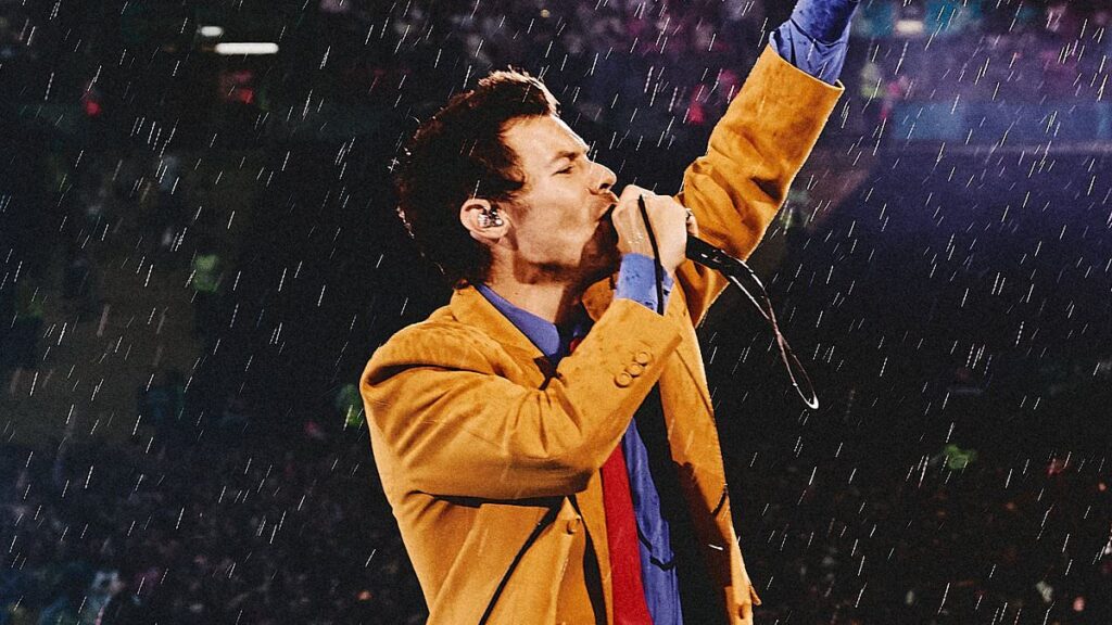 Harry Styles fans spot tribute to ex Taylor Swift as he performs at Wembley on her wedding day