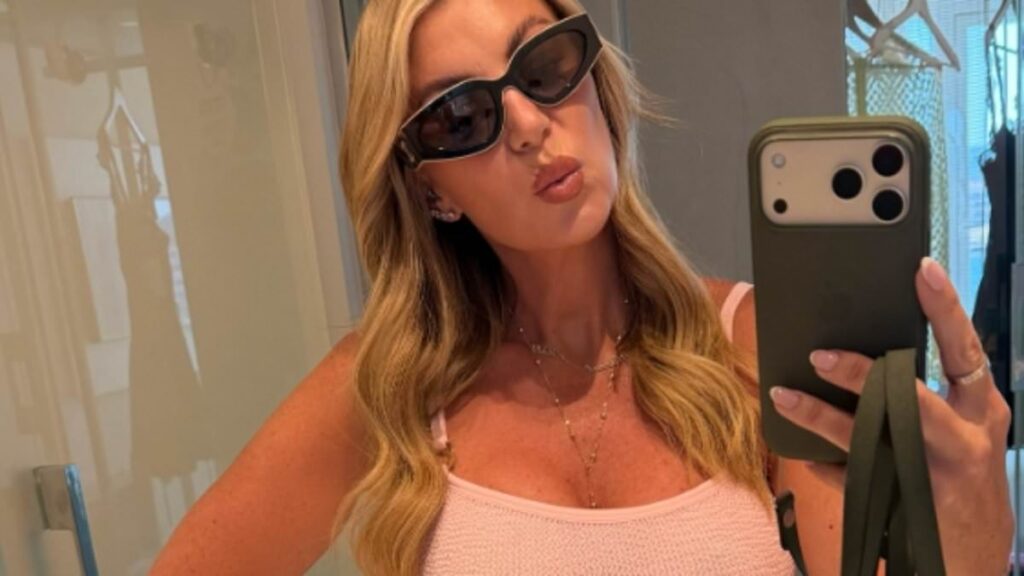 Billi Mucklow shows off her fitness transformation after losing a stone and dropping a dress size