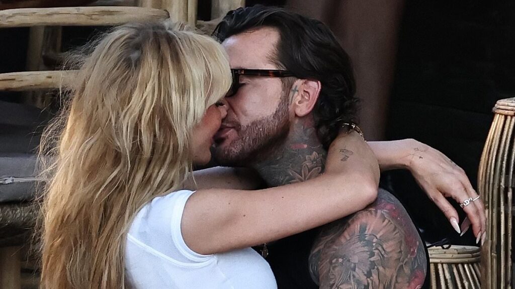 These pictures of Pete Wicks frolicking with Olivia Attwood make it seem like he doesn’t have a care in the world… but here’s what they don’t show: CODIE BULLEN reveals blow for star during Ibiza jaunt