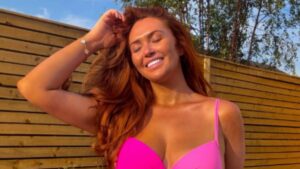Charlotte Dawson wows in bright pink bikini as she urges fans to wear their swimwear with ‘pride’ in inspirational body positivity post