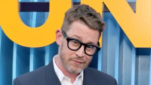 Macaulay Culkin in talks with Disney to reprise the role of Kevin McCallister in a Home Alone reboot
