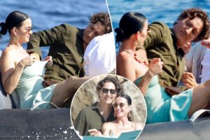 Justin Trudeau applies sunscreen down girlfriend Katy Perry’s top in steamy South of France boat ride