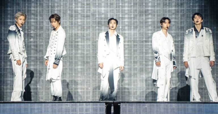 Exo back in Singapore after 7 years, siblings fly over from Texas for concerts, Entertainment News
