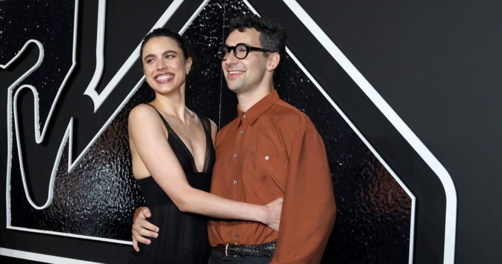 Margaret Qualley Spotted Publicly for 1st Time Amid Split From Estranged Husband Jack Antonoff