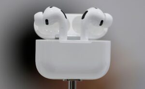 Are Airpods an Affordable Alternative to Hearing Aids? New Features Can Improve Mild Hearing Loss