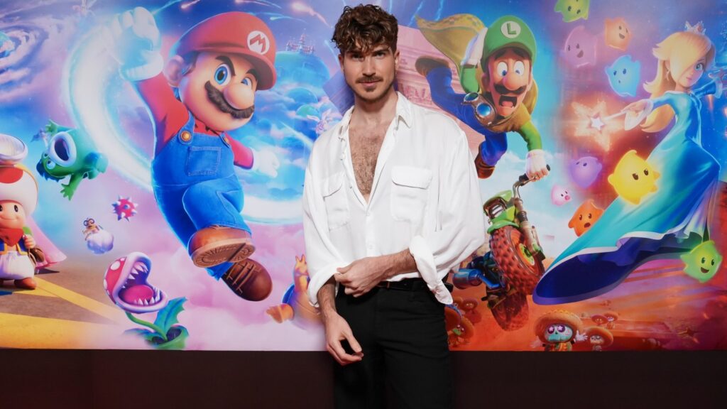 Joey Graceffa Signs With HeartRock Partners