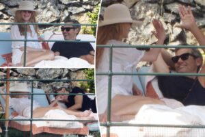 Nicole Kidman, businessman Michael Reinstein enjoy poolside drinks in Italy