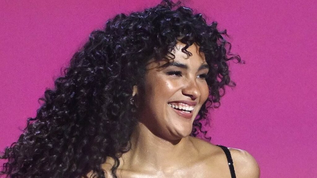 Olivia Dean ‘turns down Glastonbury 2027 as Harry Styles is tipped to make his headline debut after she was linked to the singer two years ago’