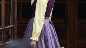 Suri steps into the spotlight… Tom’s girl makes stage debut treading the boards at the Fringe