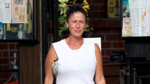 80s child star who was a sitcom sensation steps out to celebrate her 50th birthday… can you guess who it is?
