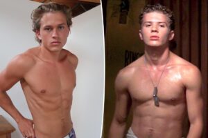 Deacon Phillippe looks just like dad Ryan in shirtless photos