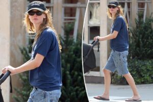 Jennifer Lawrence wears Archies flip-flops