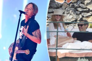 Keith Urban fights back tears singing breakup ballad as ex Nicole Kidman moves on with rumored new romance