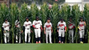 Inside Netflix’s Field of Dreams Face Off in Iowa: ‘A Magical Moment’