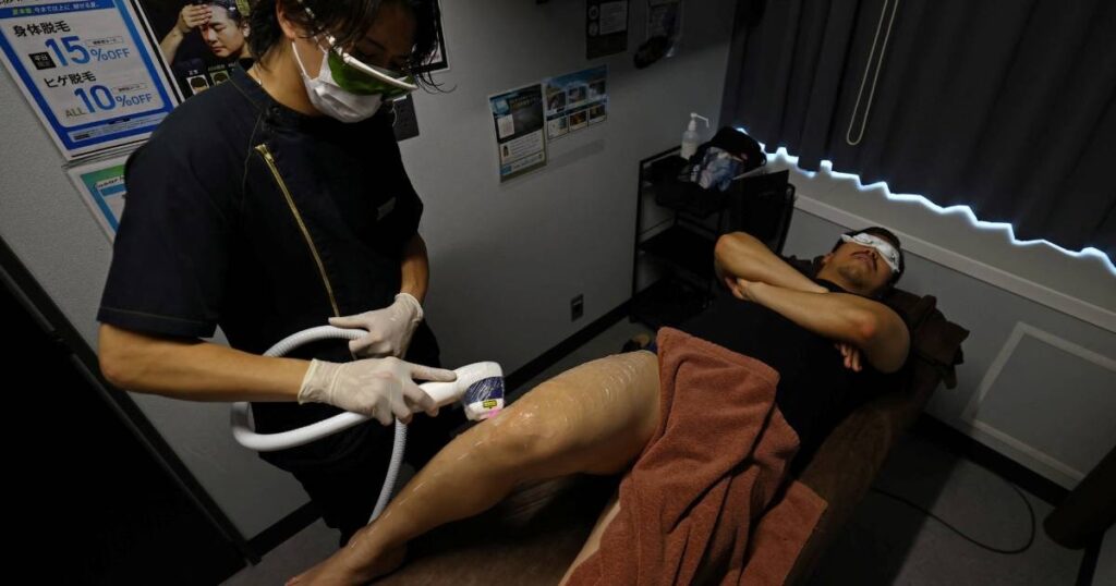 No sweat: Japanese men turn to hair removal in scorching summer