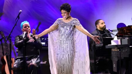 Gladys Knight Announces She’ll Partake in “Fewer Performances” Amid “Next Stage” of Career and Life
