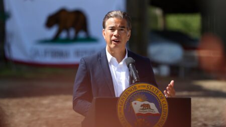 The War Over Warner Bros. Is Splintering Hollywood’s Labor World