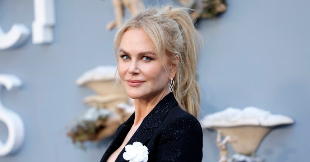 Love Nicole Kidman’s $8,300 Go-With-Everything Purse? This Chic Lookalike Is Nearly 99% Less