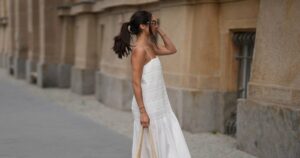 17 Loose and Slimming Dresses That Make Legs Look Miles Longer (Even While Wearing Sandals)