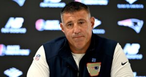 Patriots Coach Mike Vrabel Gives Curious Answer When Asked About Offseason Counseling With Wife Jen