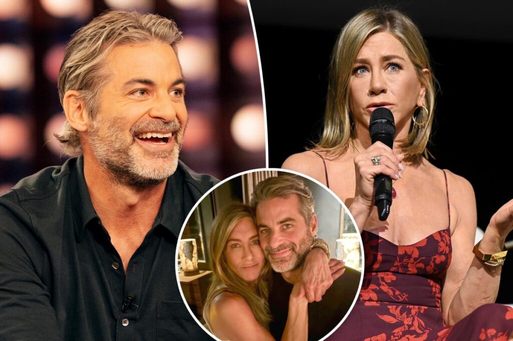 Jennifer Aniston makes racy joke while interviewing boyfriend Jim Curtis