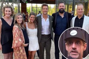 Aaron Rodgers shares update on relationship with brother Jordan