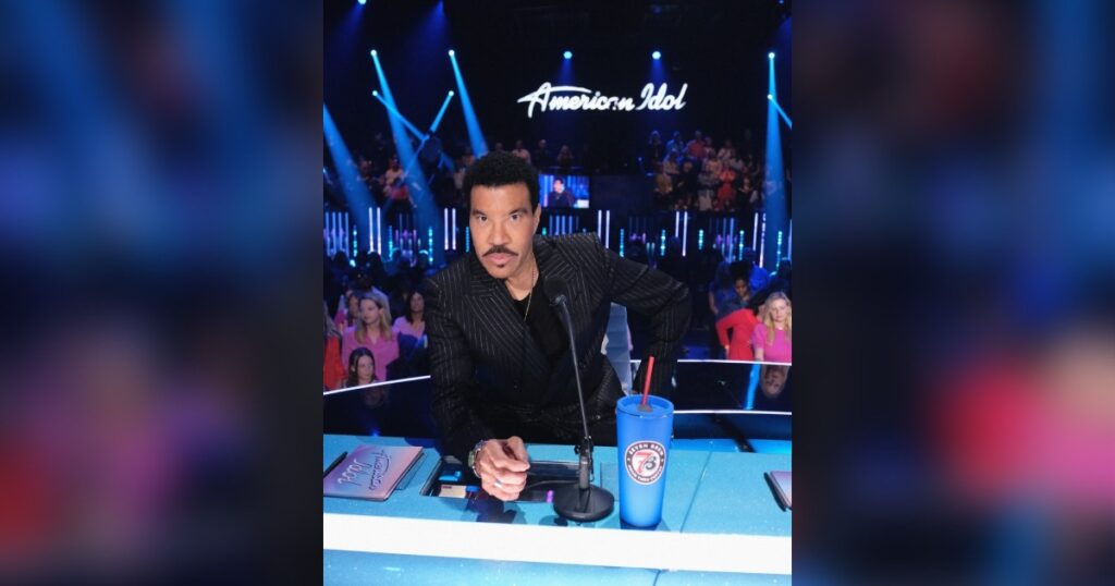 Lionel Richie returns to American Idol after heart surgery, Entertainment News