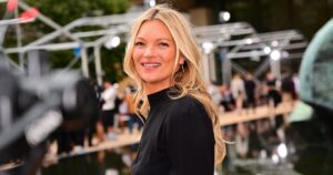 Consider It Confirmed! Kate Moss’s Slimming Jeans Are The Model-Off-Duty Style for Fall 2026