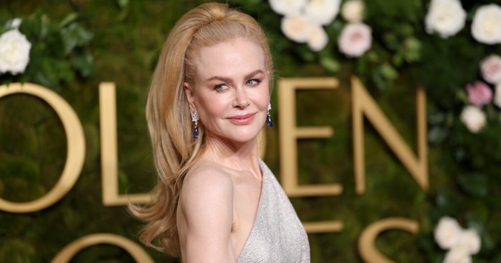 Nicole Kidman Nailed Cozy-Chic Style in a Rich Mom-Like Dress That’s Made for Women Over 40
