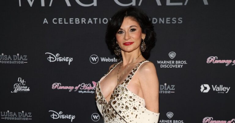 My Unorthodox Life’s Julia Haart Celebrates Finalizing Divorce After 4 Years: ‘Chapter Is Closed’