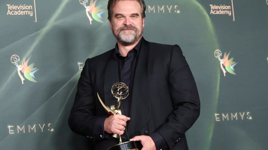 David Harbour Thanks HBO for “Tons of Notes” as He Lands First Emmy Win