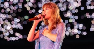 ‘That’s my husband!’ Taylor Swift gushes over Travis Kelce’s first touchdown of the season, Entertainment News